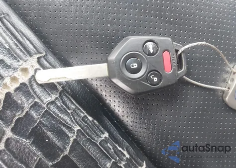 2011 Subaru Outback 3.6R Limited из США, поврежденный, VIN 4S4BRDJC0B2405311